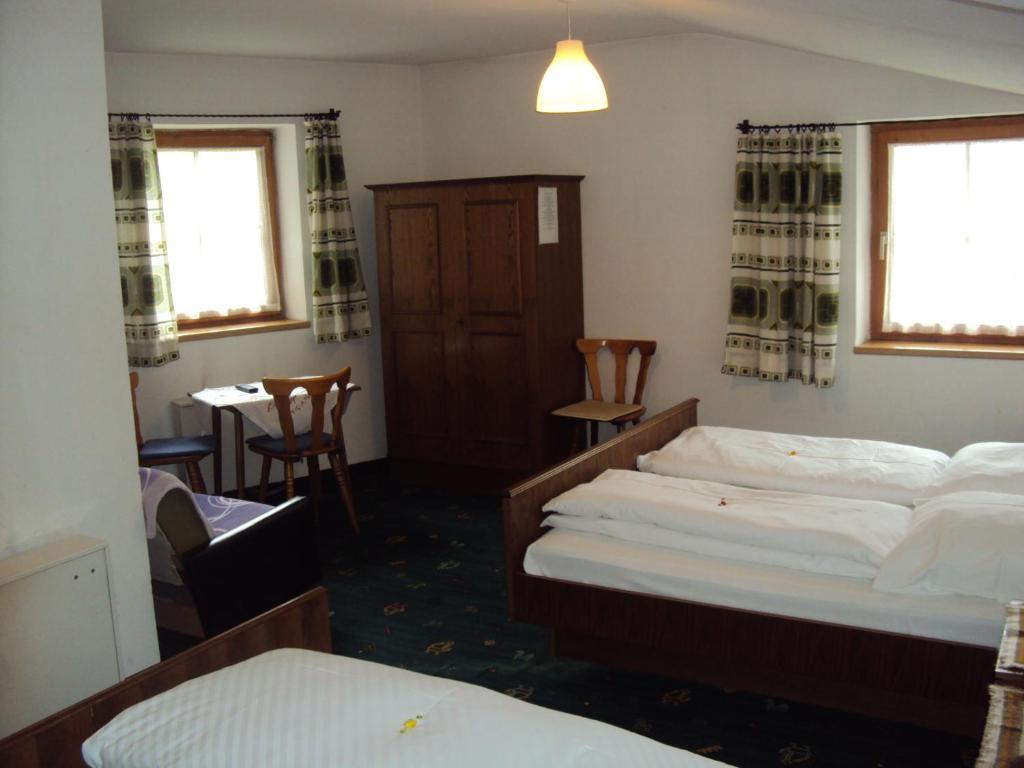 Hotel-Garni Kaiserhof Rauris Pokoj fotografie